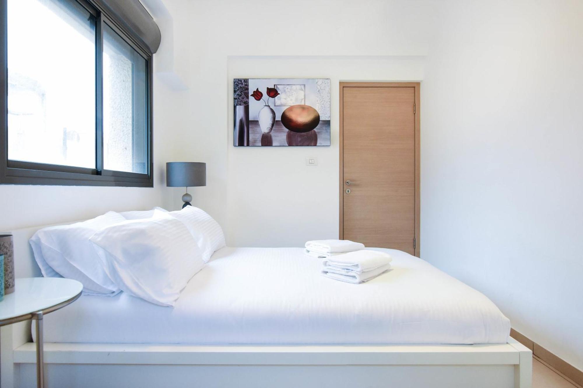 Perfect Location 2br In Reines By Holyguest *