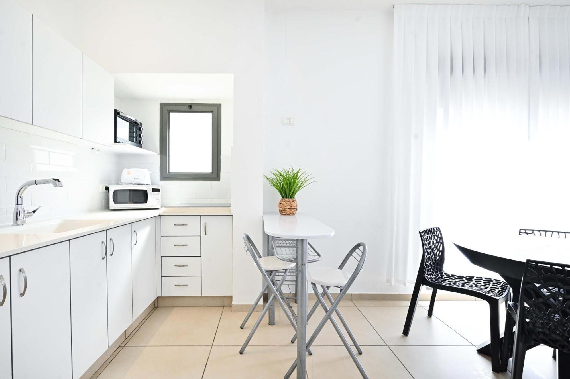 Perfect Location 2br In Reines By Holyguest